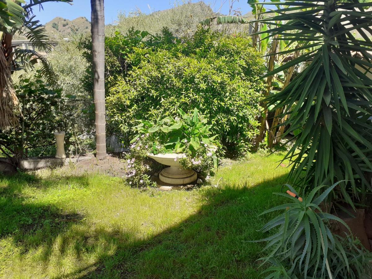Villa Sofia Giardini Naxos Exterior foto